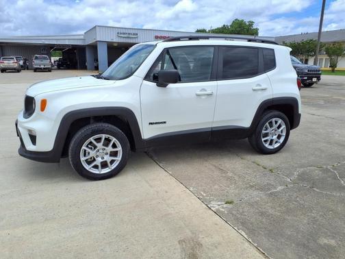 Alpine White Clearcoat 2023 Jeep Renegade Latitude