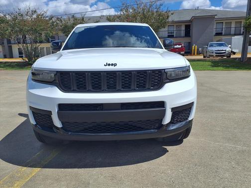 2024 Jeep Grand Cherokee L Laredo