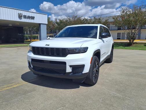 2024 Jeep Grand Cherokee L Laredo