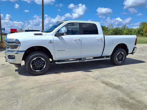 Bright White Clearcoat 2026 RAM 2500 Laramie