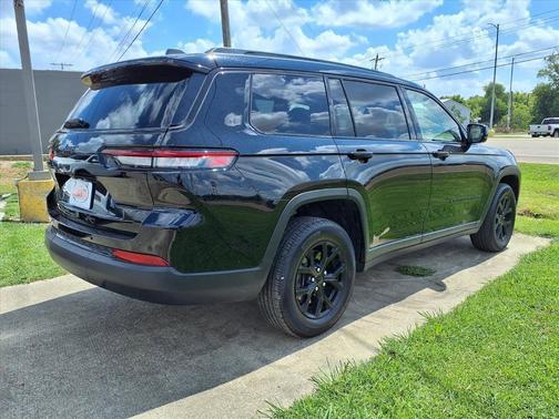 2024 Jeep Grand Cherokee L Laredo