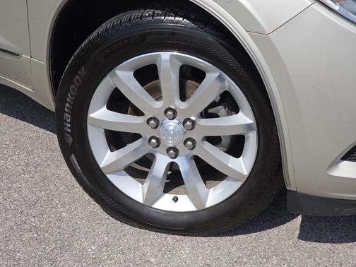 Sparkling Silver Metallic 2016 Buick Enclave Premium
