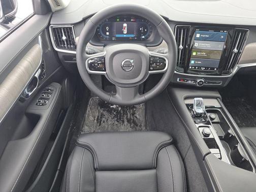 2024 Volvo S90 B6 Ultimate