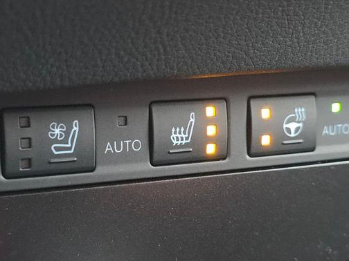 2025 Lexus ES 350 Base