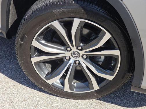 Atomic Silver 2022 Lexus RX 350 Base