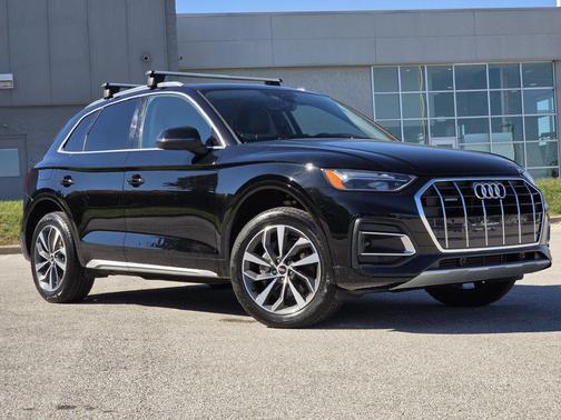 Brilliant Black 2021 Audi Q5 45 Premium