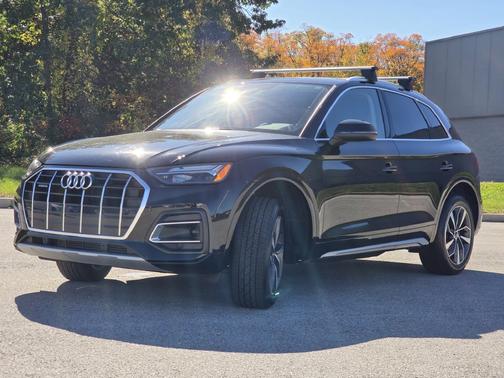 Brilliant Black 2021 Audi Q5 45 Premium