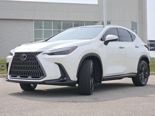Eminent White Pearl 2025 Lexus NX 450h+ Luxury