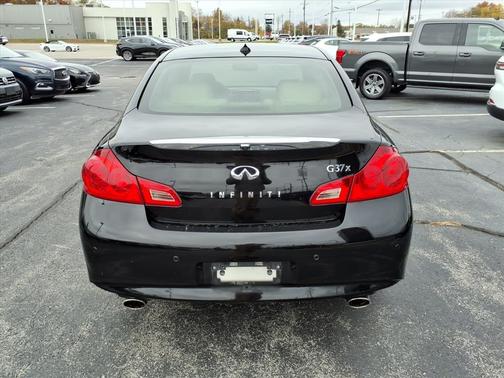 2013 INFINITI G37x Base