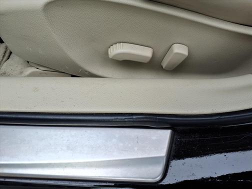 2013 INFINITI G37x Base