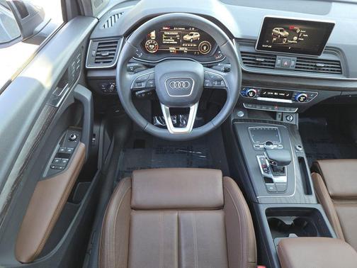 Monsoon Gray Metallic 2019 Audi Q5 2.0T Prestige