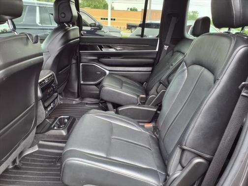 2022 Jeep Wagoneer Series III 4x4