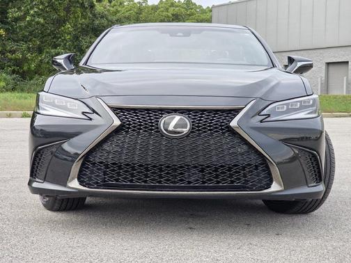 Caviar 2024 Lexus ES 300h F SPORT Handling