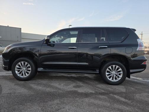 2023 Lexus GX 460 Premium