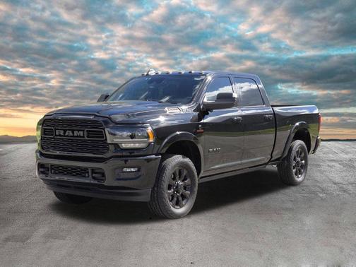 Diamond Black Crystal Pearlcoat 2020 RAM 2500 Limited Crew Cab 4x4 6'4' Box