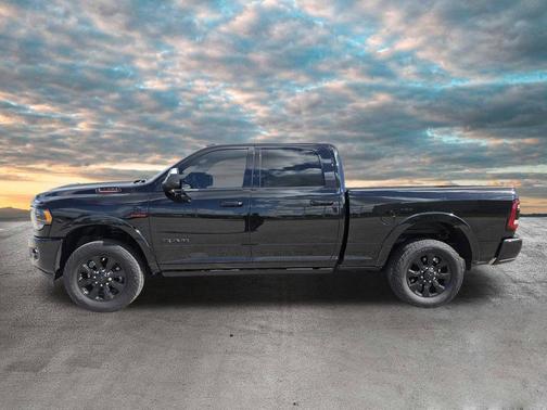 Diamond Black Crystal Pearlcoat 2020 RAM 2500 Limited Crew Cab 4x4 6'4' Box