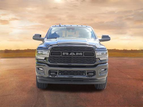 Diamond Black Crystal Pearlcoat 2020 RAM 2500 Limited Crew Cab 4x4 6'4' Box