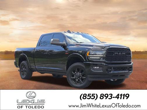 Diamond Black Crystal Pearlcoat 2020 RAM 2500 Limited Crew Cab 4x4 6'4' Box