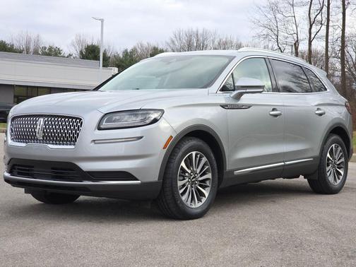 2022 Lincoln Nautilus Standard