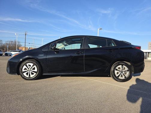 2016 Toyota Prius Three