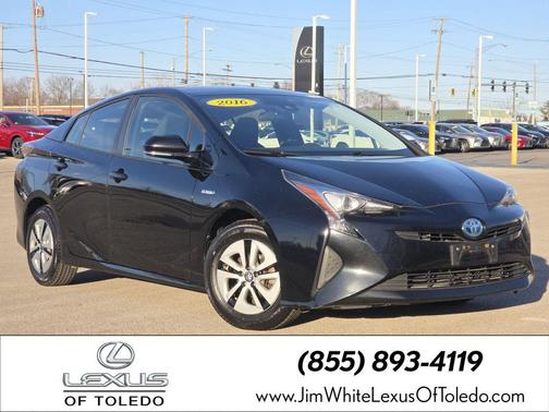 2016 Toyota Prius Three