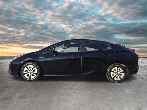 2016 Toyota Prius Three