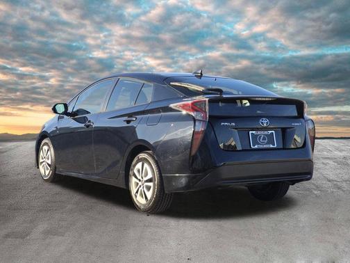2016 Toyota Prius Three