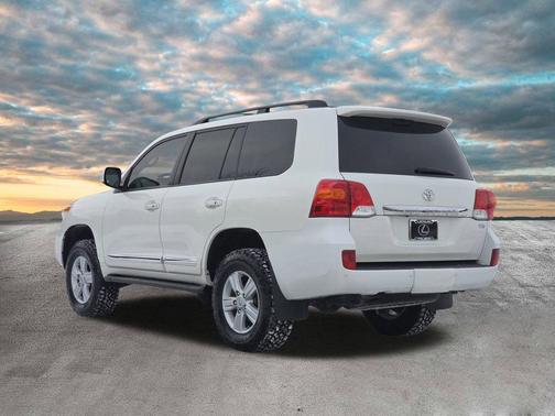 2013 Toyota Land Cruiser Base