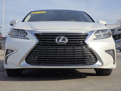 2016 Lexus ES 350 Base