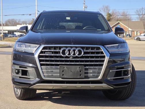 2019 Audi Q7 45 Premium Plus