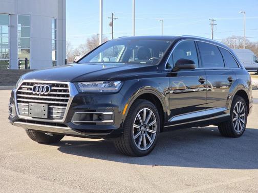 2019 Audi Q7 45 Premium Plus