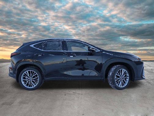 2026 Lexus NX 350h Luxury
