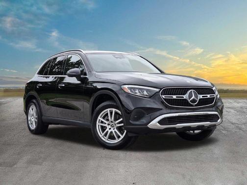 Black 2024 Mercedes-Benz GLC 300 4MATIC