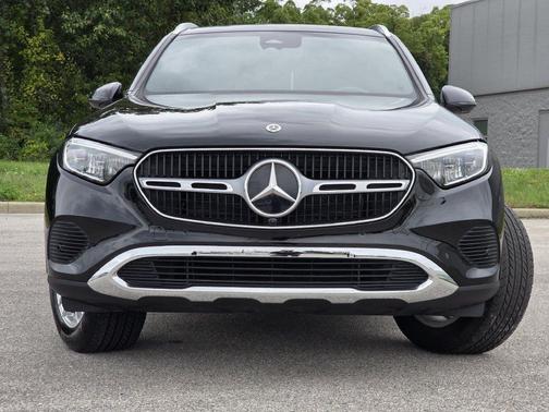 Black 2024 Mercedes-Benz GLC 300 4MATIC