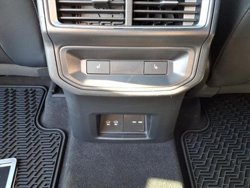 2024 Volkswagen Atlas Cross Sport 2.0T SEL Premium