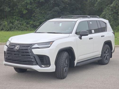 Eminent White Pearl 2026 Lexus LX 700h Overtrail