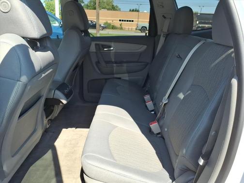 2017 Chevrolet Traverse LS