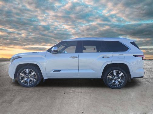 2023 Toyota Sequoia Capstone