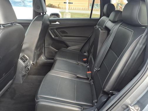 2021 Volkswagen Tiguan 2.0T SE R-Line Black 4MOTION