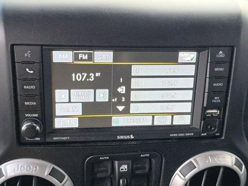 2013 Jeep Wrangler Unlimited Sahara