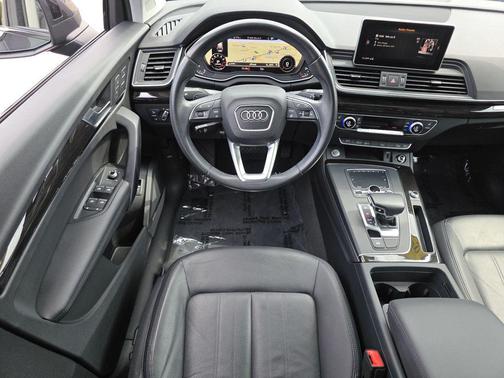 Manhattan Gray Metallic 2019 Audi Q5 2.0T Premium Plus
