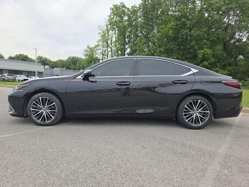Caviar 2023 Lexus ES 350 Base