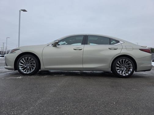 2024 Lexus ES 350 Ultra Luxury