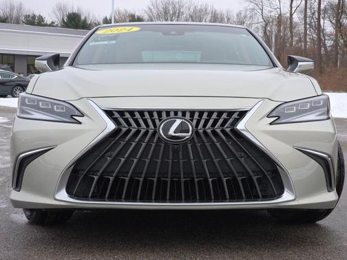 2024 Lexus ES 350 Ultra Luxury