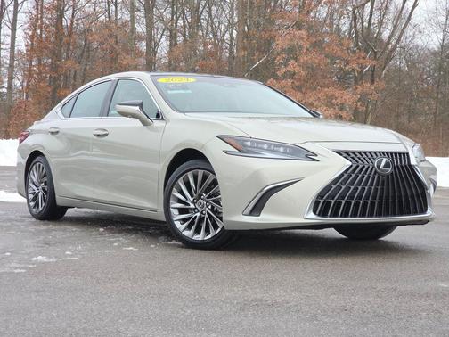 2024 Lexus ES 350 Ultra Luxury