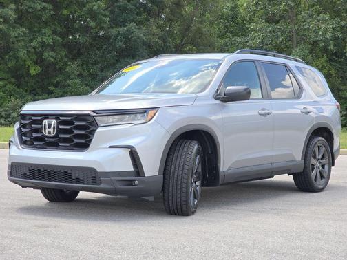 Lunar Silver Metallic 2024 Honda Pilot Sport