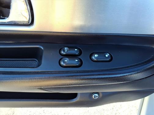 2003 Ford Thunderbird Deluxe