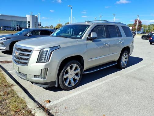 2017 Cadillac Escalade Luxury
