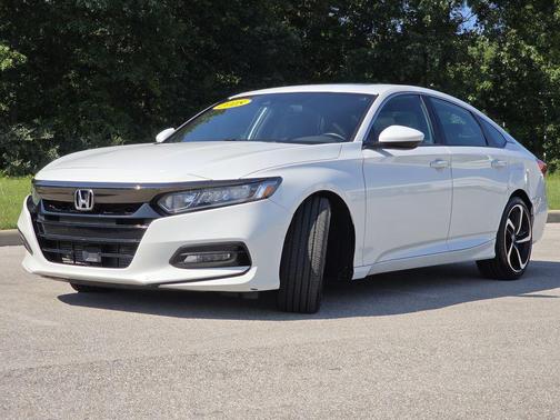 Platinum White Pearl 2018 Honda Accord Sport 2.0T