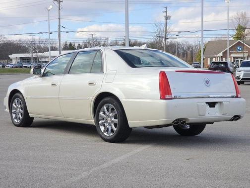 2009 Cadillac DTS 1SB